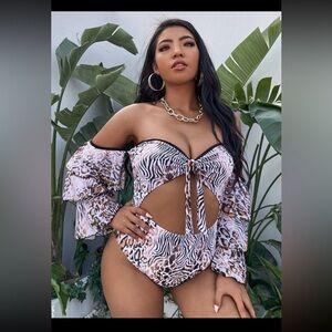 SHEIN NWOT Plus Animal Print Tiered Layer Sleeve One Piece Swimsuit